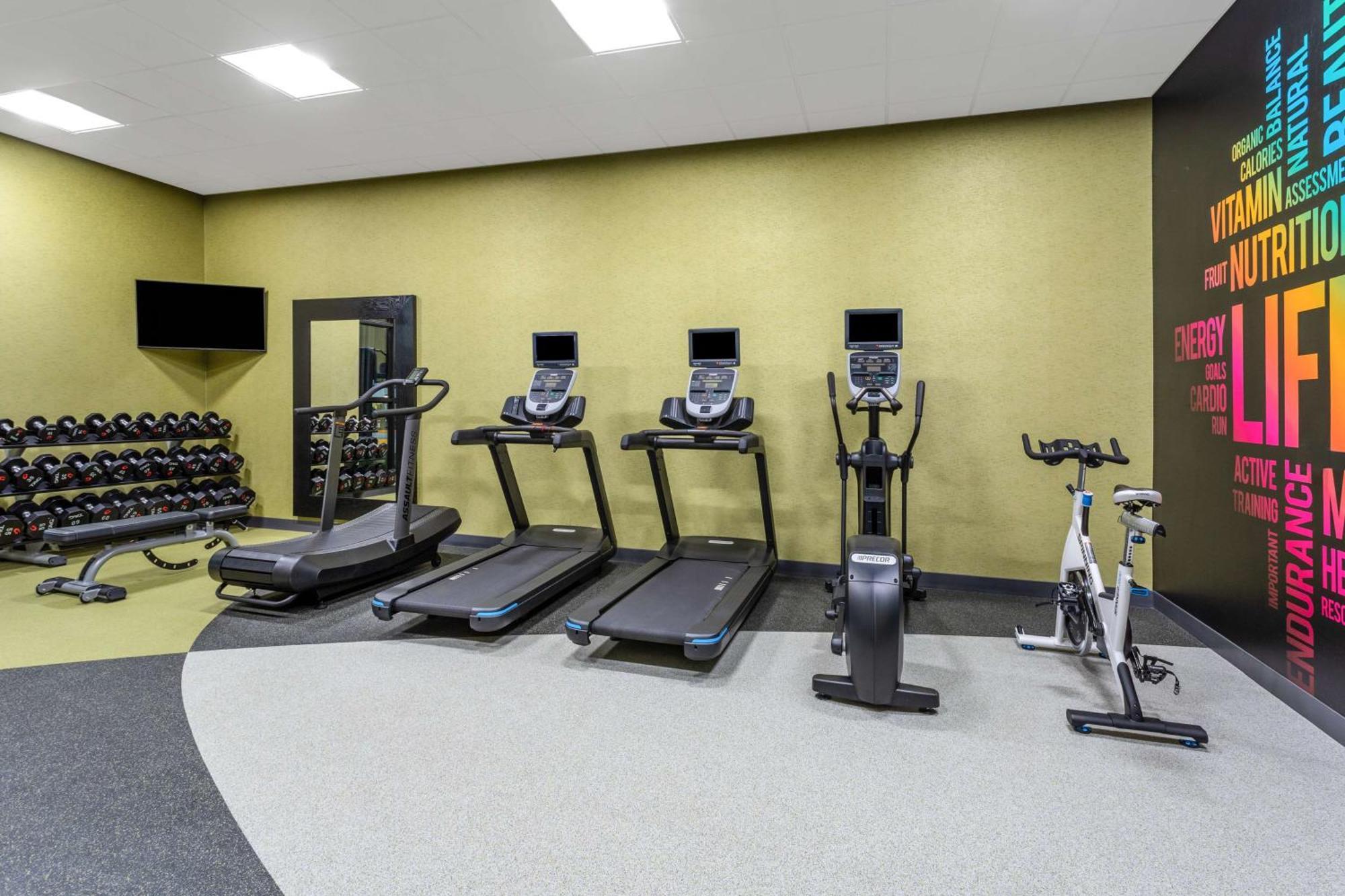 Hilton Garden Inn Hays, Ks Bagian luar foto