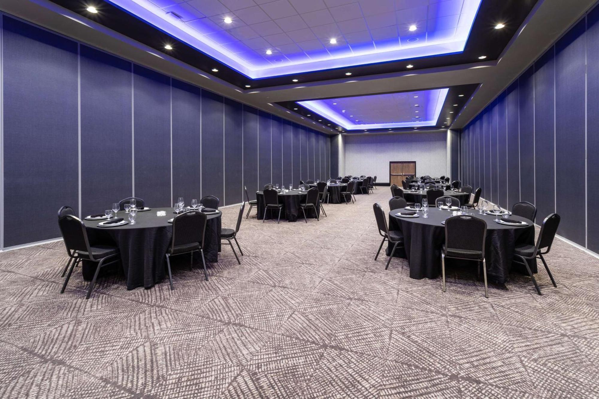 Hilton Garden Inn Hays, Ks Bagian luar foto