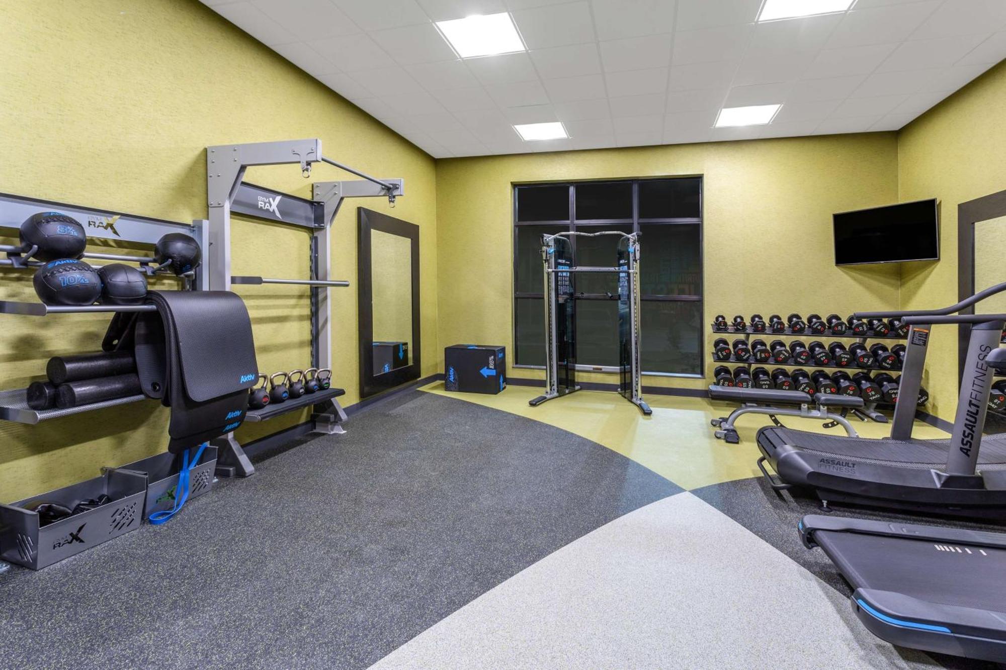 Hilton Garden Inn Hays, Ks Bagian luar foto
